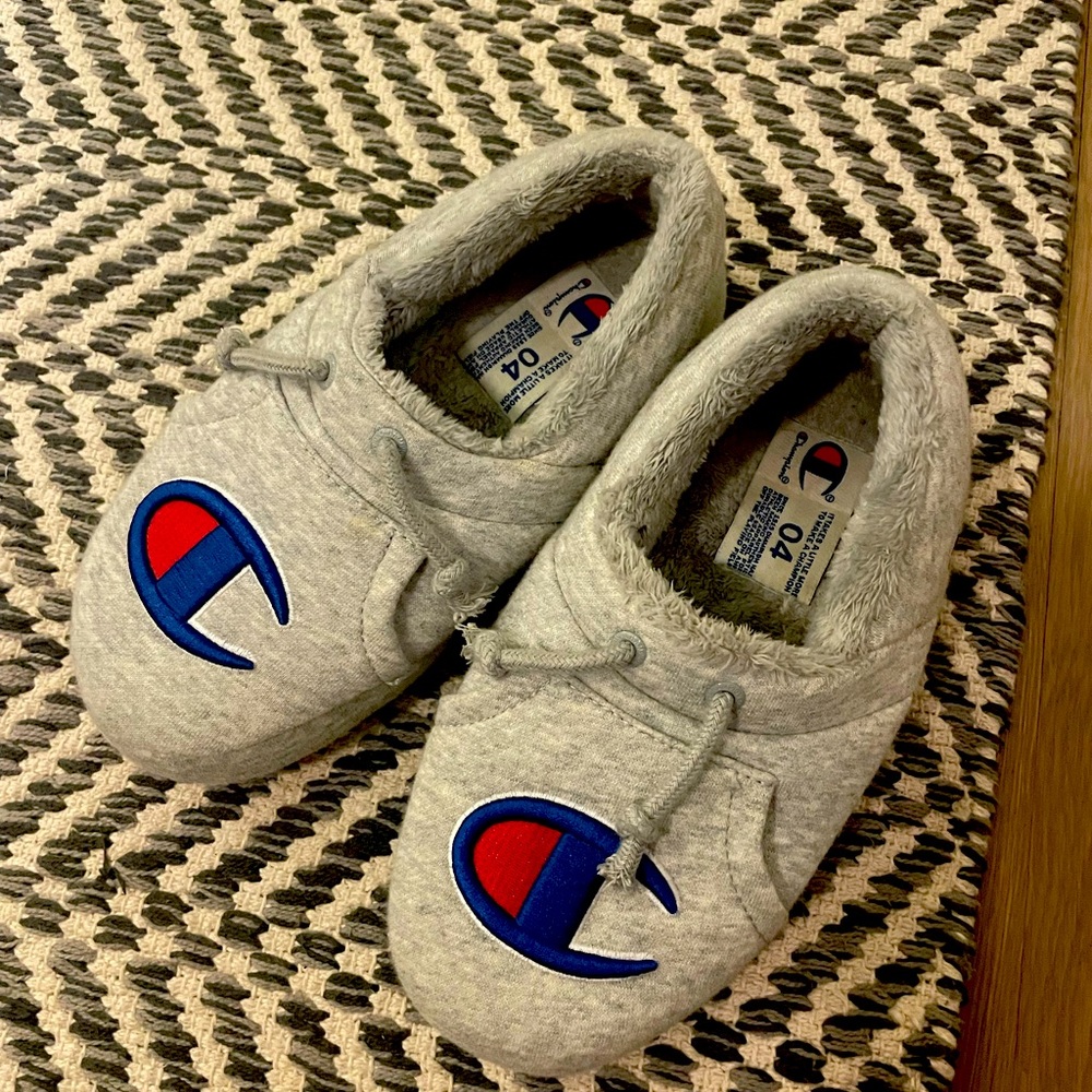 Kids Champion slipper